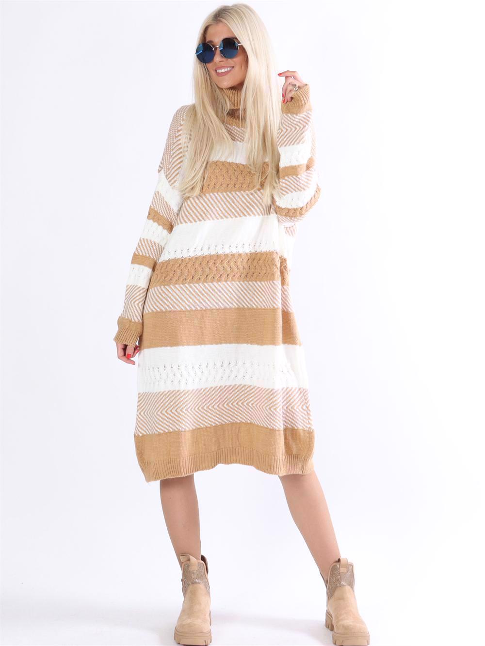 Violet - Bredstribet strikkjole